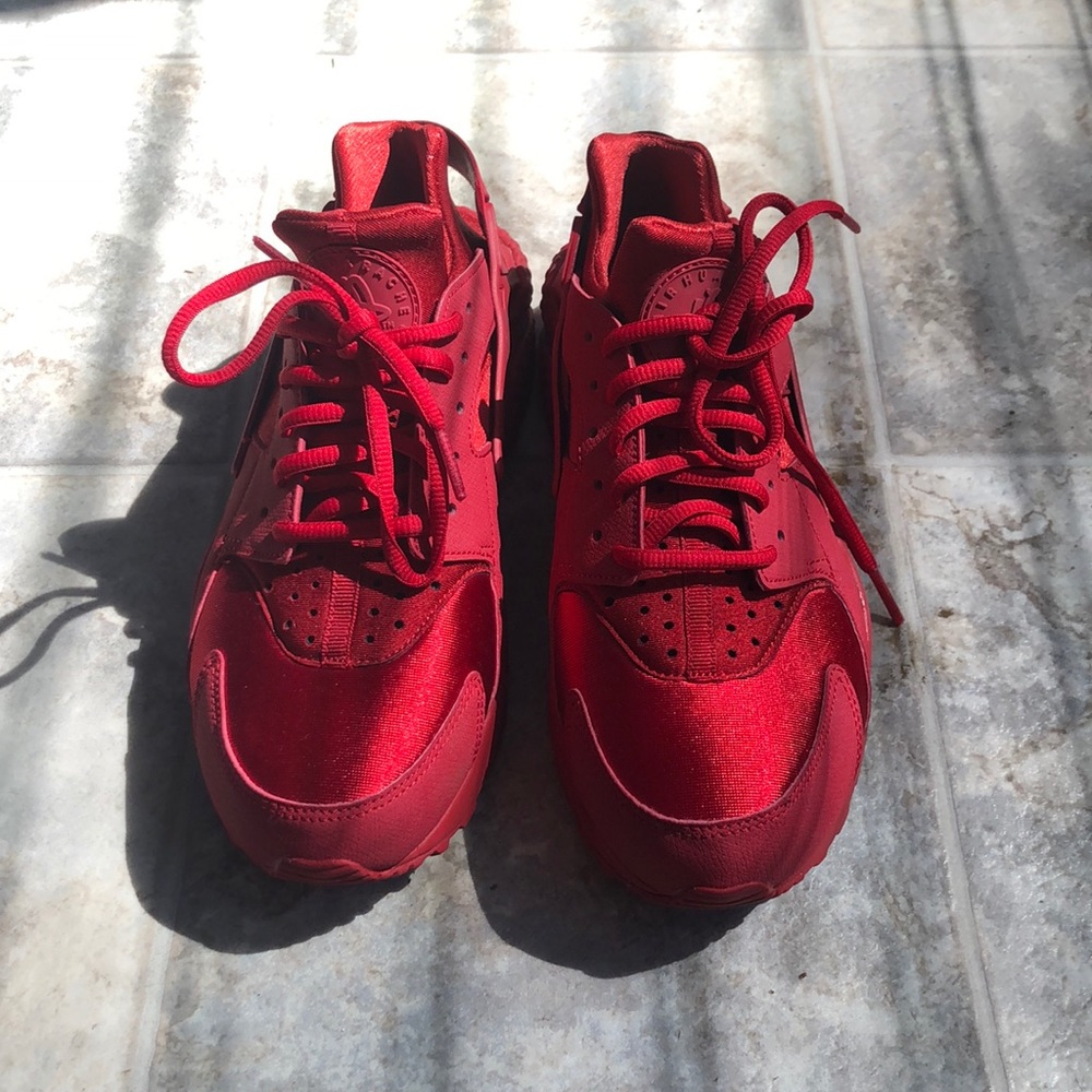 Women’s huaraches